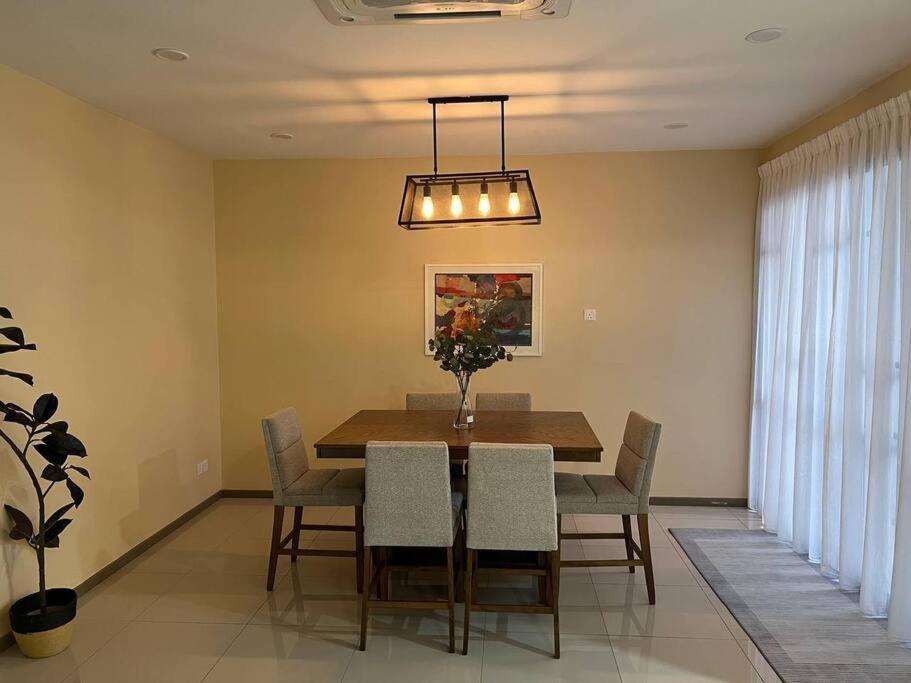 Rumah Saujana Klia سيبانغ المظهر الخارجي الصورة